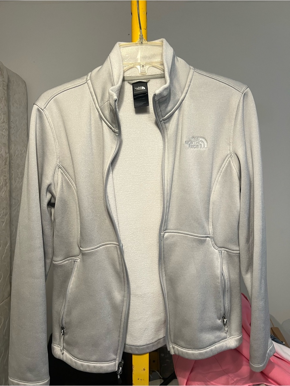 The North Face Women's Light Gray Full-Zip Fleece Jacket
